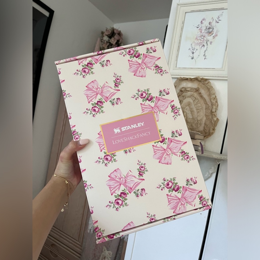 Loveshackfancy Bow Stanley Box - image 1